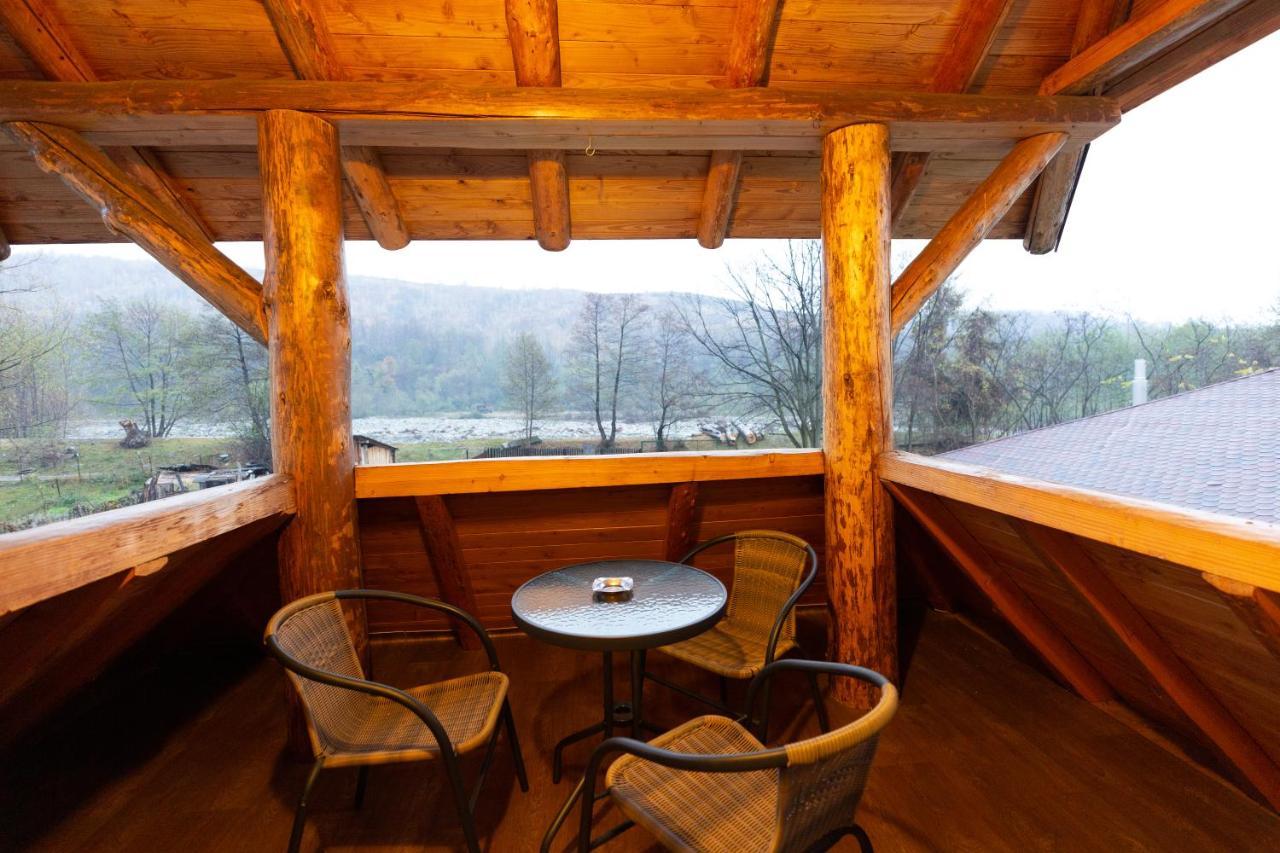 Conacul De Sub Munte Villa Novaci-Străini Buitenkant foto